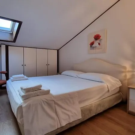 Ospitale 7 Apartamento